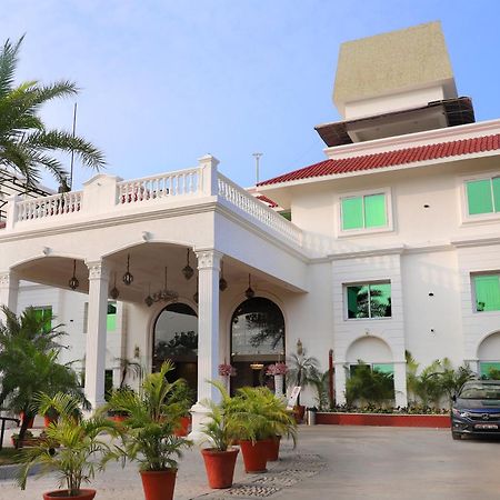 Jalsa Hotel & Banquets,Indore Bagian luar foto