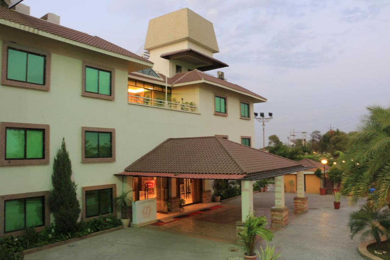 Jalsa Hotel & Banquets,Indore Bagian luar foto
