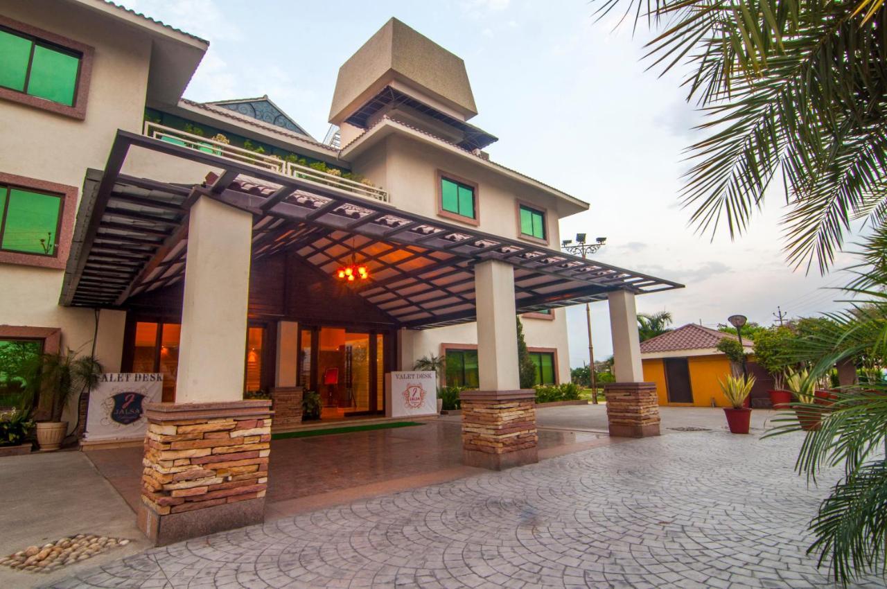 Jalsa Hotel & Banquets,Indore Bagian luar foto