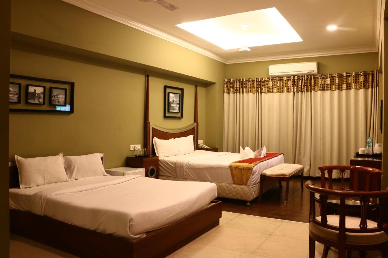 Jalsa Hotel & Banquets,Indore Bagian luar foto