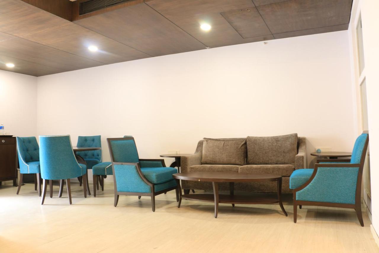 Jalsa Hotel & Banquets,Indore Bagian luar foto