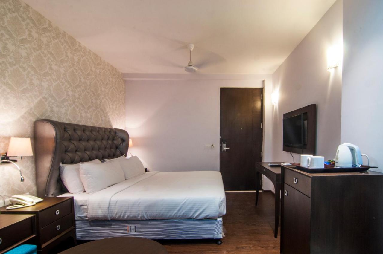 Jalsa Hotel & Banquets,Indore Bagian luar foto