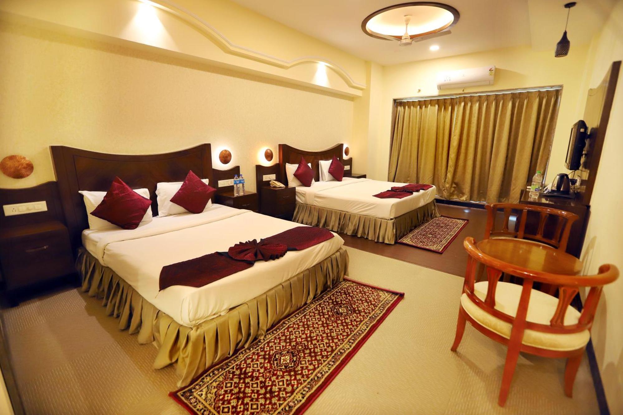Jalsa Hotel & Banquets,Indore Bagian luar foto