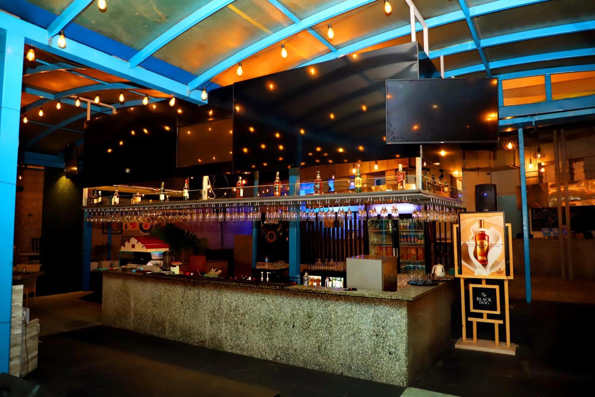 Jalsa Hotel & Banquets,Indore Bagian luar foto